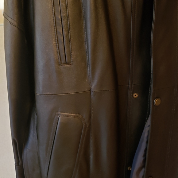 Man leather coat - Picture 5 of 12